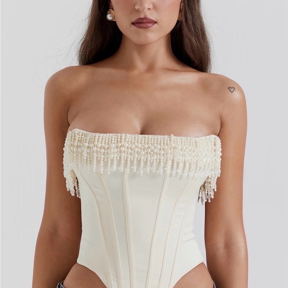 House of CB Aubrie pearl corset top with shrug - NWT - Picture 3 of 4